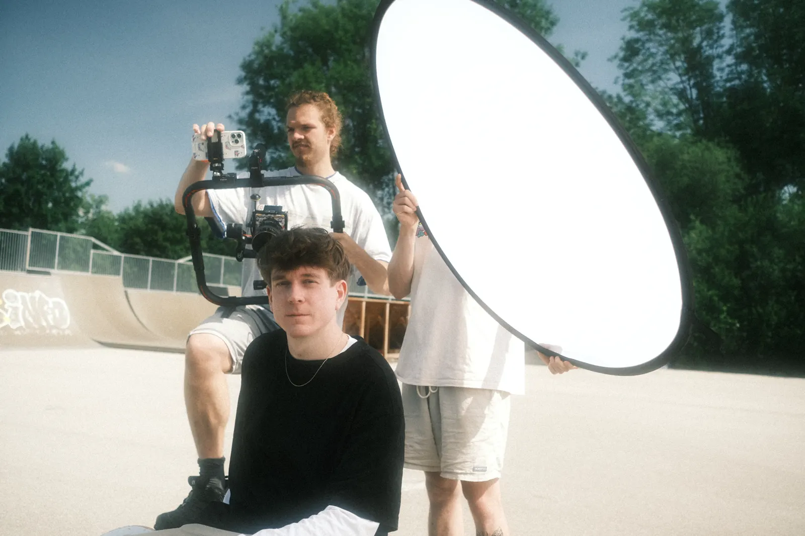 Team shoot for Sparkasse NÖ: camera with gimbal and reflector on set